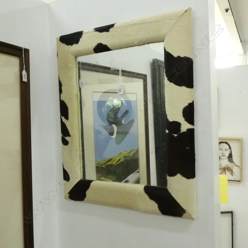 COW HIDE MIRROR 600x500mm Image 1++