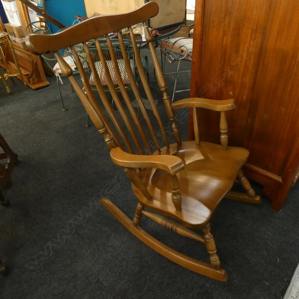 LARGE WOODEN ROCKING CHAIR  Image 1++