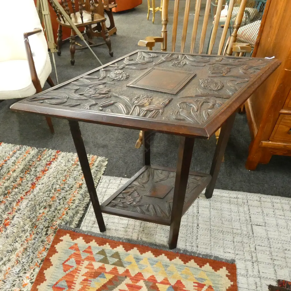 DIAMOND SHAPED CARVED WOODEN TABLE... Image 1++