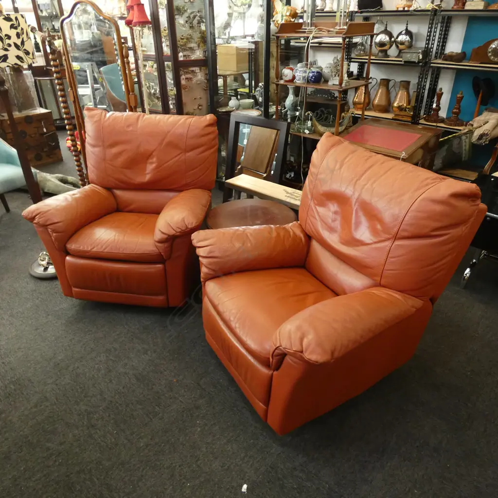 3 PCE LEATHER LOUNGE SUITE  Image 1++