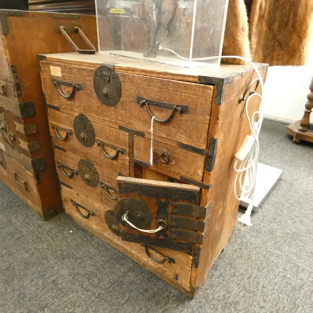 VINTAGE JAPANESE TANSU SMALL BEDSIDE CHEST - 550 X 290 X 570MM ... Image 1++