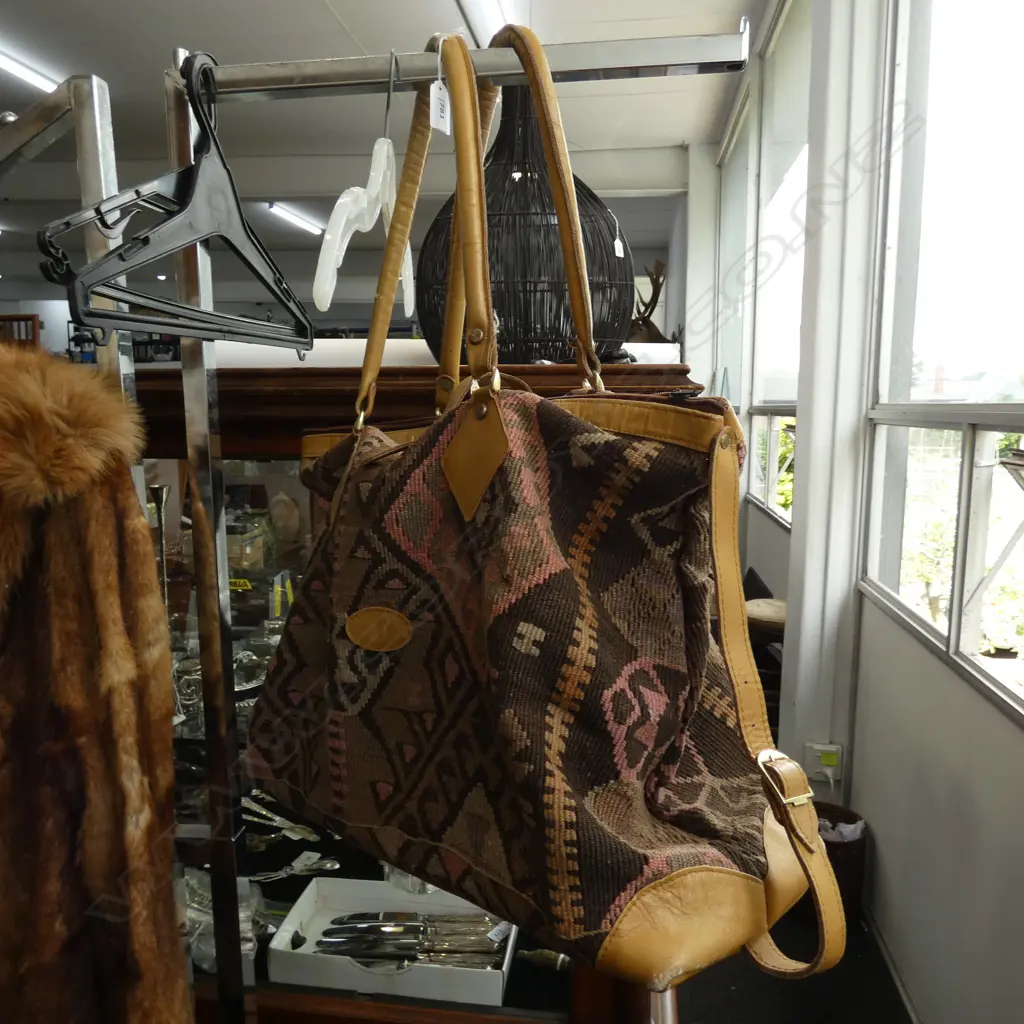 KELIM CARPET BAG  Image 1++
