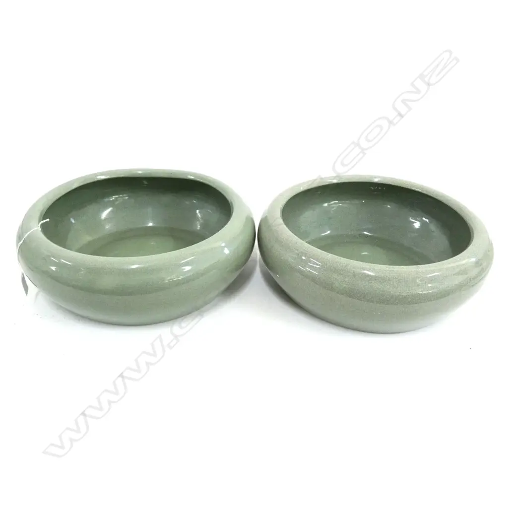 PR LARGE CELADON CRACKLE GLAZE BOWLS 390mm dia Image 1++