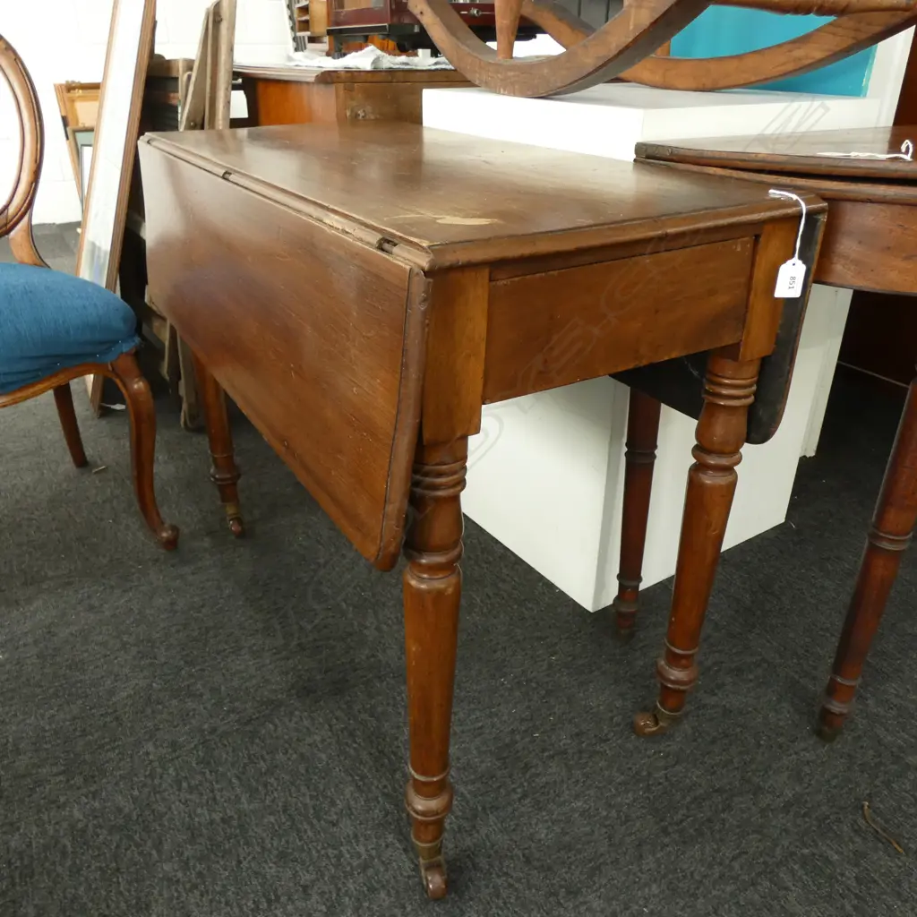 ANTIQUE PEMBROKE TABLE... Image 1++
