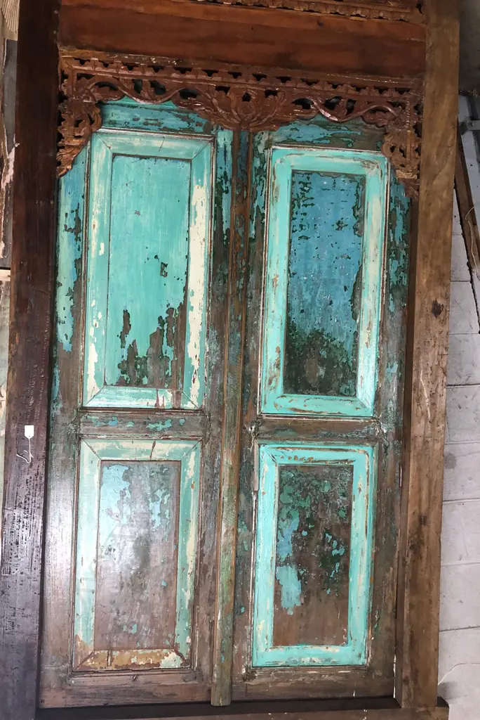 LGE PR INDONESIAN CARVED DISTRESSED PAINTED DOORS Image 1++