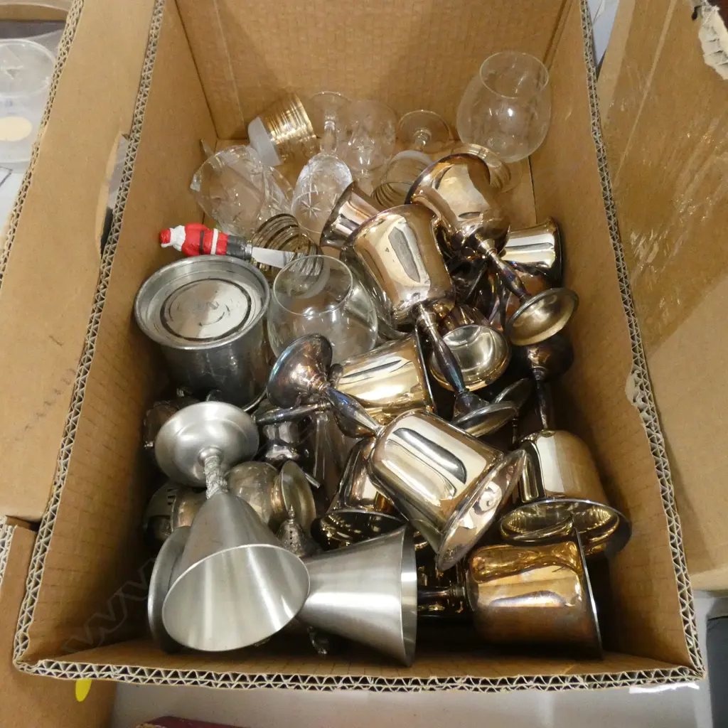 BOX LOT EP WINE GLASSES ETC Image 1++