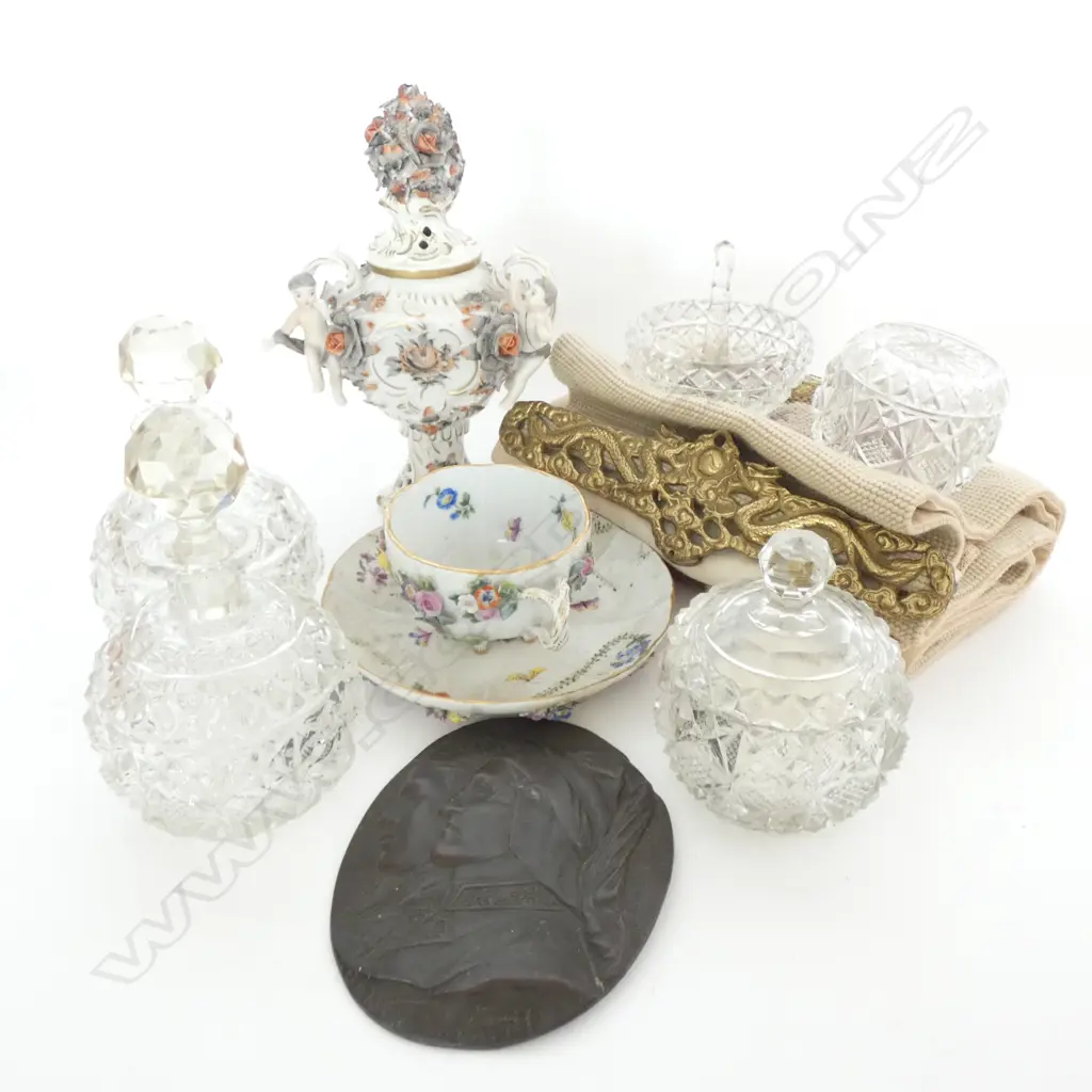 MEISSEN CUP/SAUCER (REPAIR), SHEIRHOLZ LIDDED VASE, BRONZE PLAQUE DANTE E BEATRICE (small surface fault) & ... Image 1++