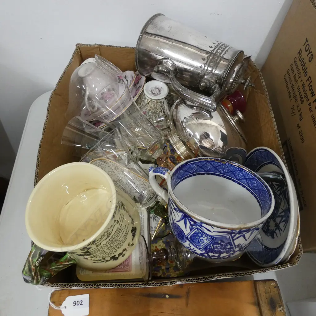 BOX LOT ASST. CHINA Image 1++
