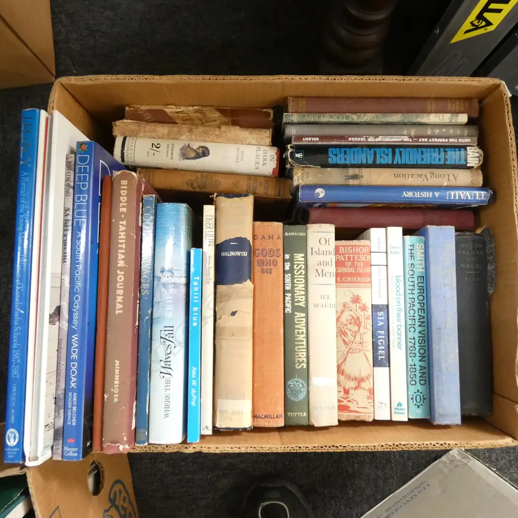 BOX OF BOOKS - POLYNESIAN HISTORIES Image 1++