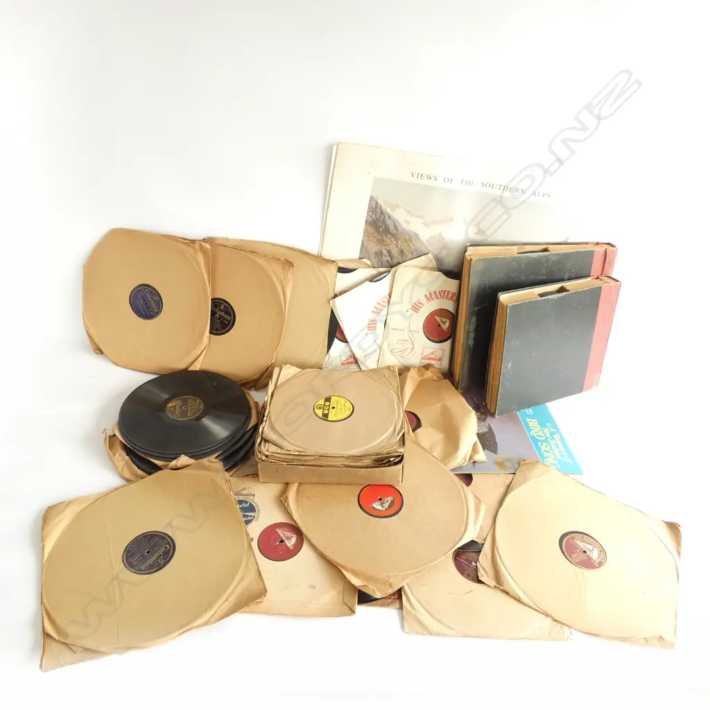 BOX LOT ASST. 76'S RECORDS Image 1++