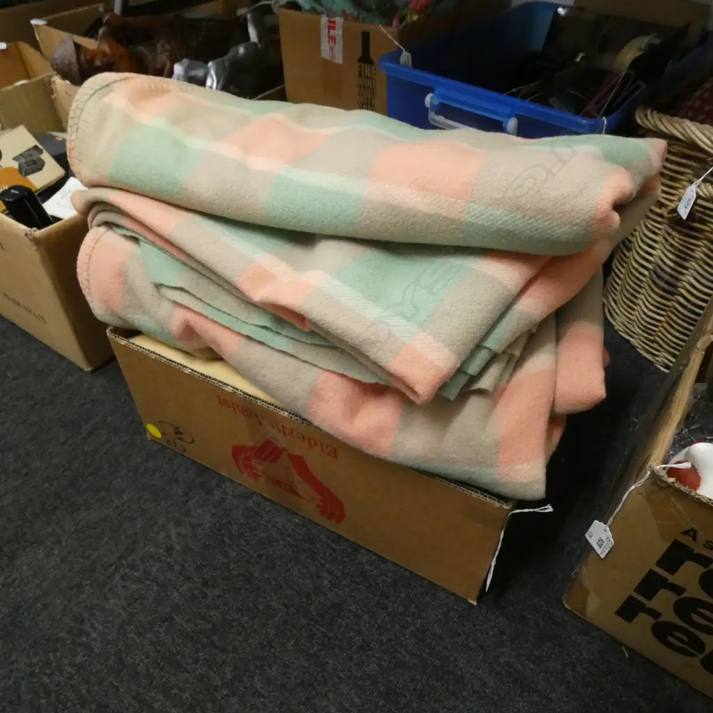 3 WOOLEN BLANKETS Image 1++