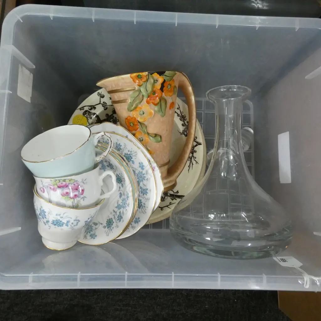 BOX MISC CHINA & KROSNO CRYSTAL DECANTER Image 1++