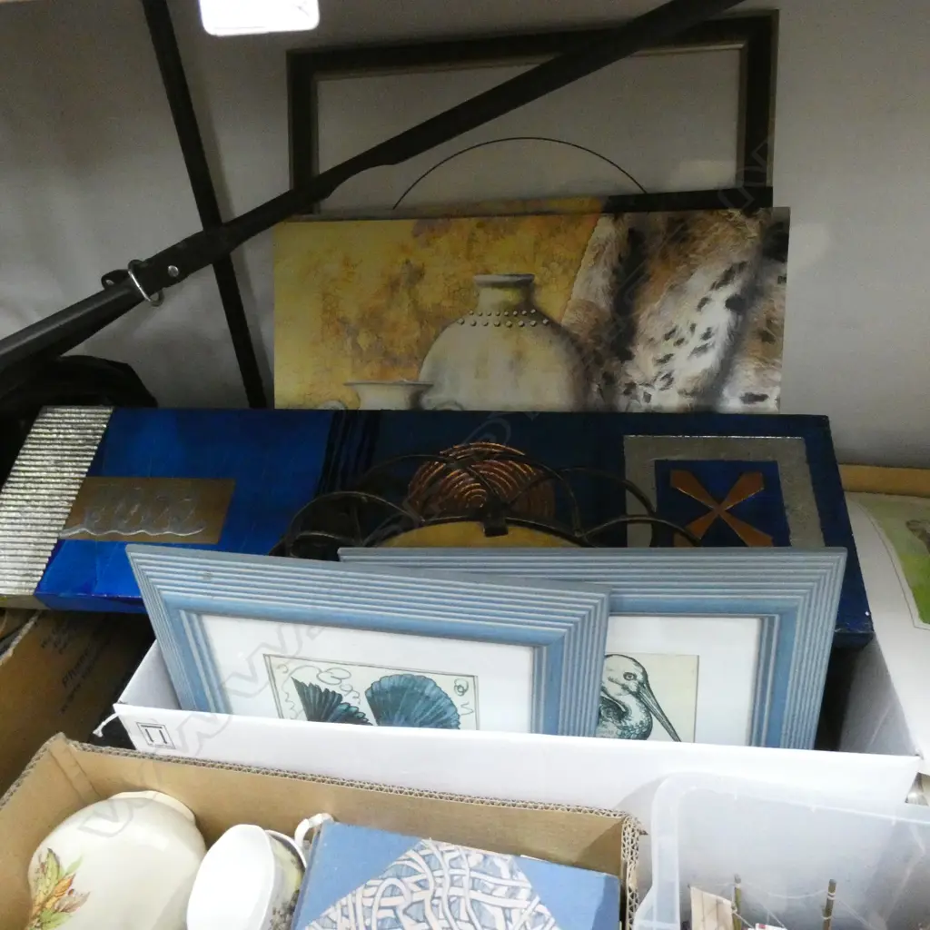 BOX LOT ASST. ARTWORKS & MIRROR Image 1++