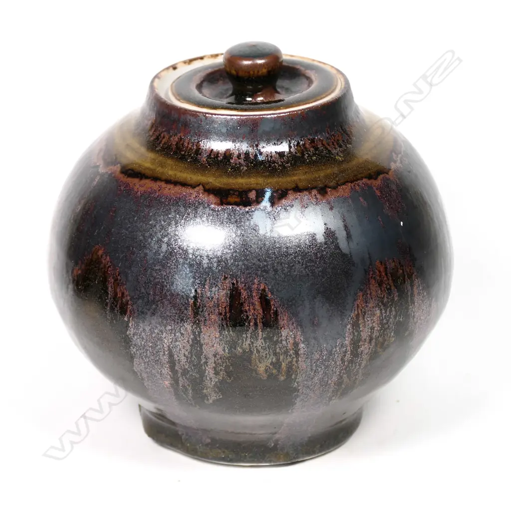Graeme Storm porcelain lidded spherical jar c.1970 Image 1++