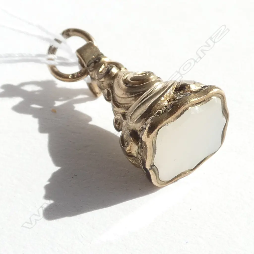 (19401A) VICTORIAN GILT FOB SEAL CHALCDONY PANEL Image 1++