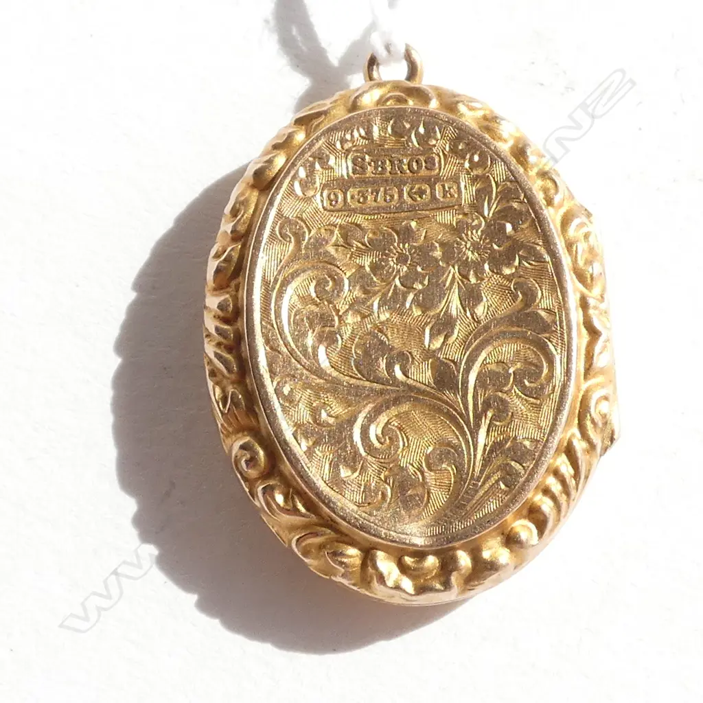 (19732)  EDW 9CT GOLD LOCKET ENGRAVED. BIRM,1909 Image 1++