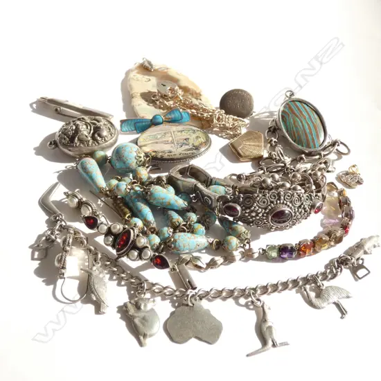 ASST. STG SILVER JEWELLERY