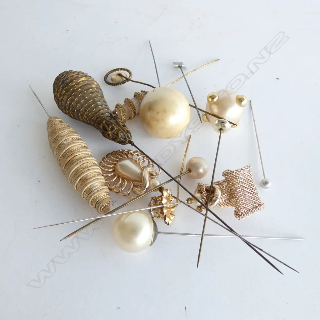 12 ASSORT. OLD HAT PINS  Image 1++