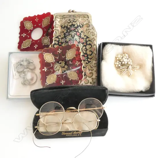 BAG ASSORT. JEWELLERY / OLD GLASSES ETC..