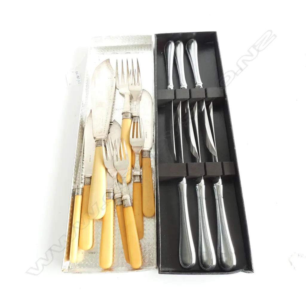 6 CASED TOWLE KNIVES + STERLING TRIM 10 PCE FISH SET Image 1++