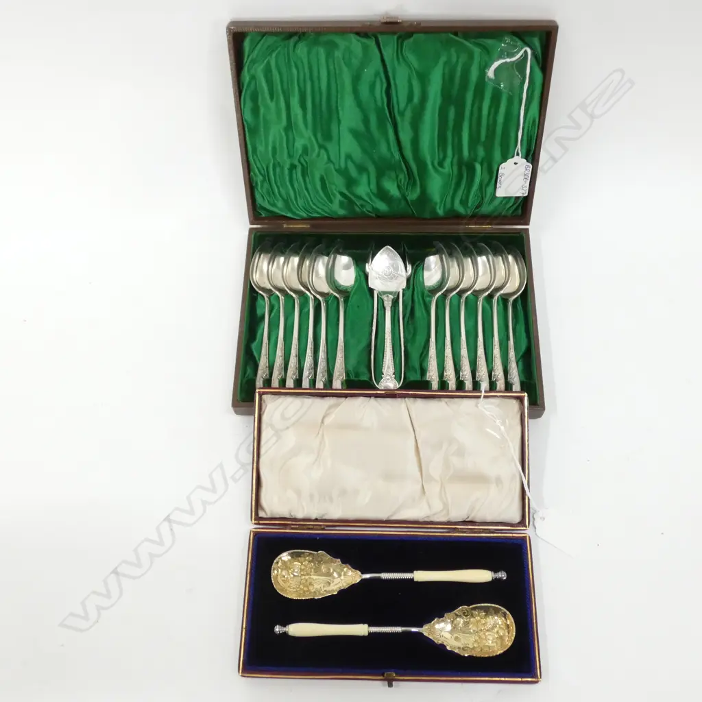 BOXED SILVER PLATE 14 PC SET & BOXED 2 ORNATE SPOONS - FAUX BONE HANDLES  Image 1++