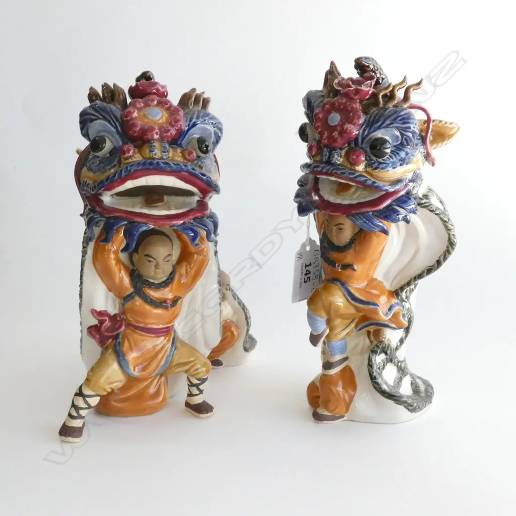 PAIR OF CHINA DANCING DRAGON DANCERS,H. 200MM Image 1++