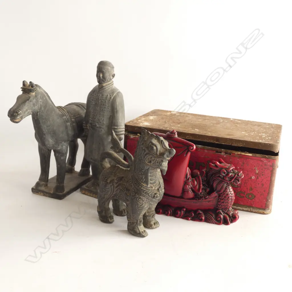 OLD TIN w BURIED ARMY FIGURES, TIBETAN LION DOG & RESIN JAPANESE GODS TREASURE SHIP Image 1++