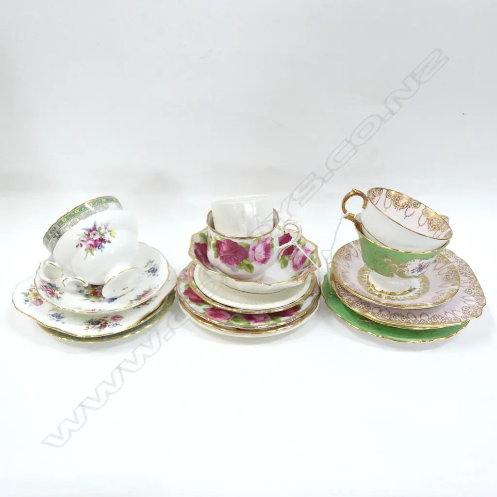 COLLECTION OF TRIOS (SHELLEY/SPODE/HAMMERSLEY/ ROYAL ALBERT ETC. + ROYAL ALBERT DISH Image 1++