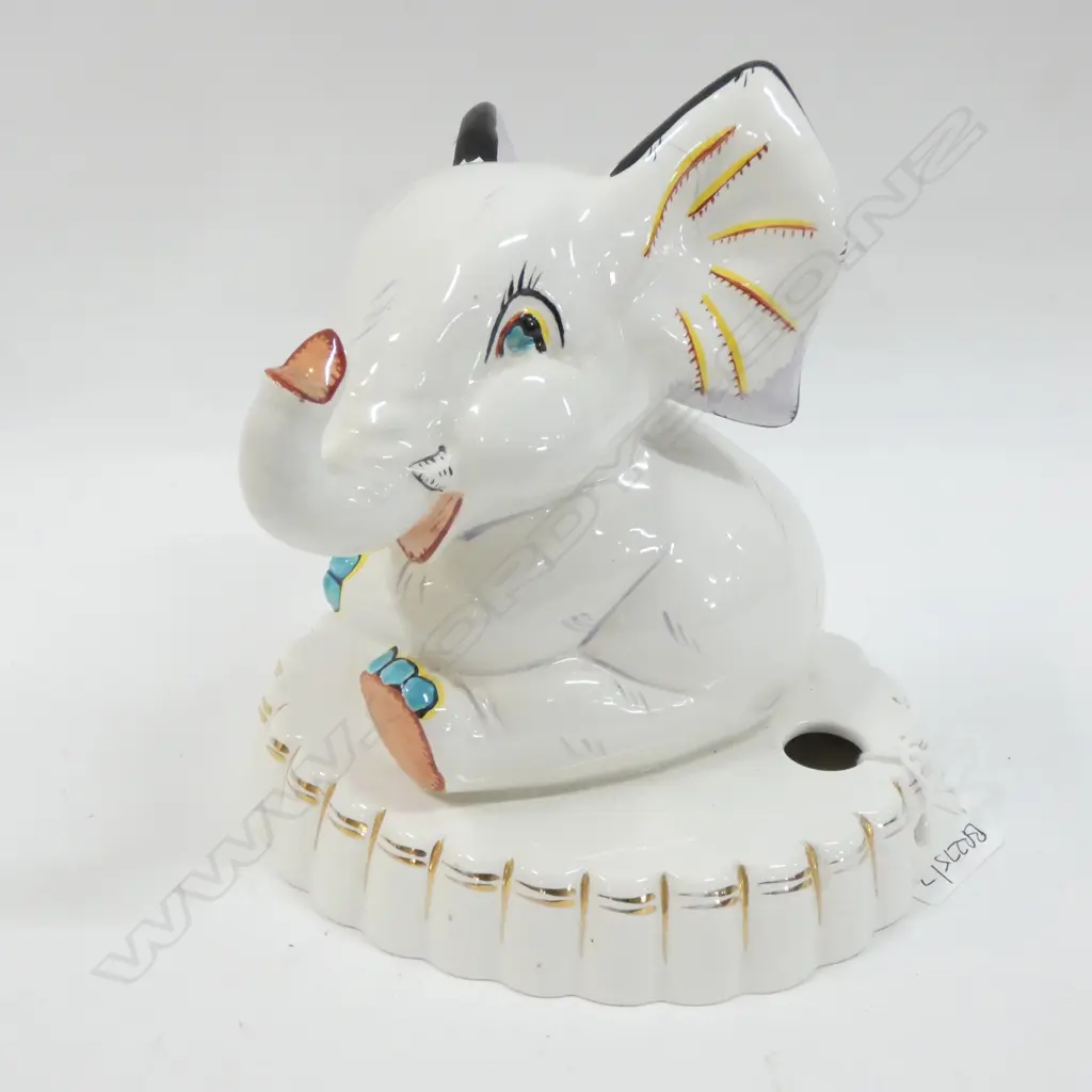 WEDGWOOD & CO CIRCUS ELEPHANT H.160mm (AF) Image 1++