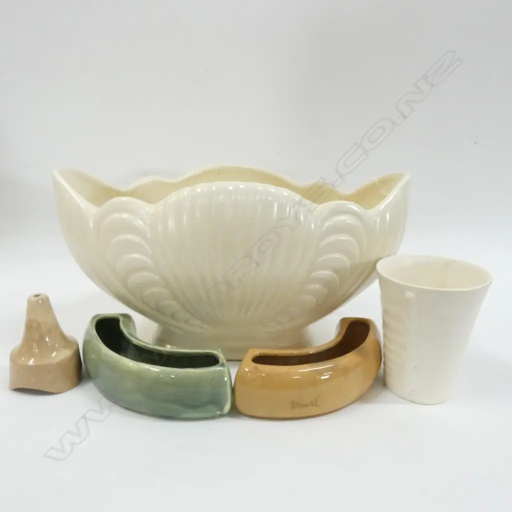 5 ASST VASES INCL CROWN LYNN  & PIE FUNNEL  Image 1++
