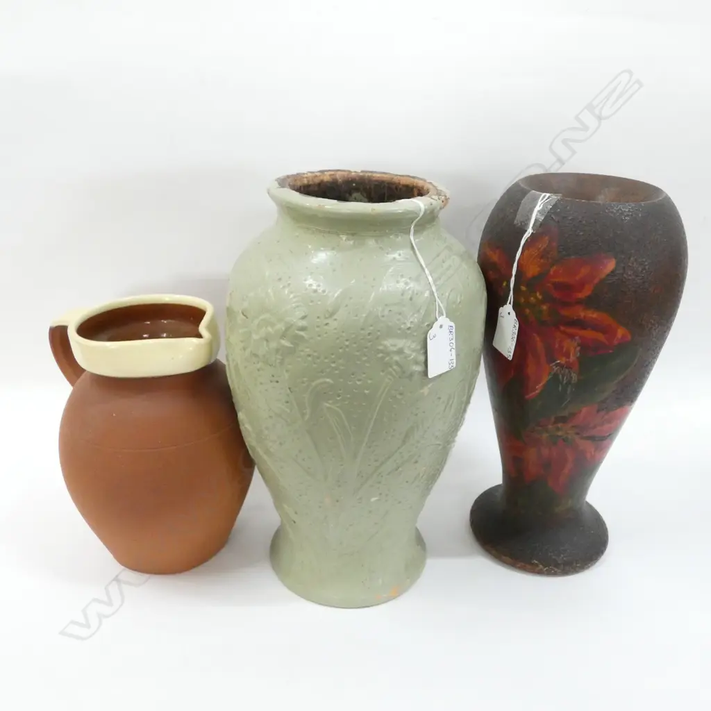 FRENCH STYLE TERRACOTTA JUG (H 205MM) 2 LAGE OLD VASES 1 WOODEN FOLK ART LGEST H. 315MM Image 1++