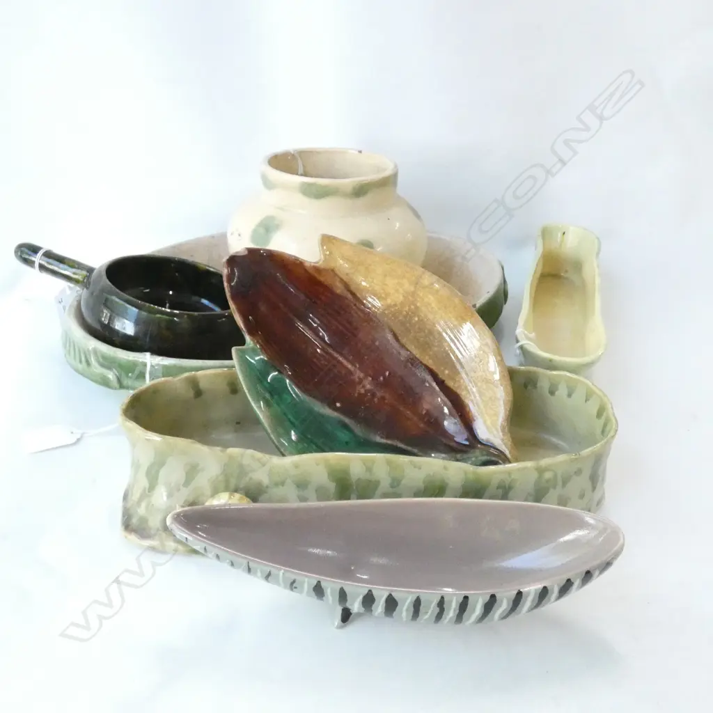 7 ASST POTTERY PCS INCL. NZ POTTERY / DENBY / MOLLE ETC. ... Image 1++