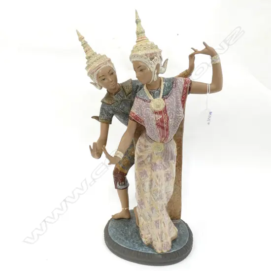 LARGE LLADRO TERRACOTTA 'THAI DANCERS', H.520MM, LADIES PINKY FINGER BROKEN