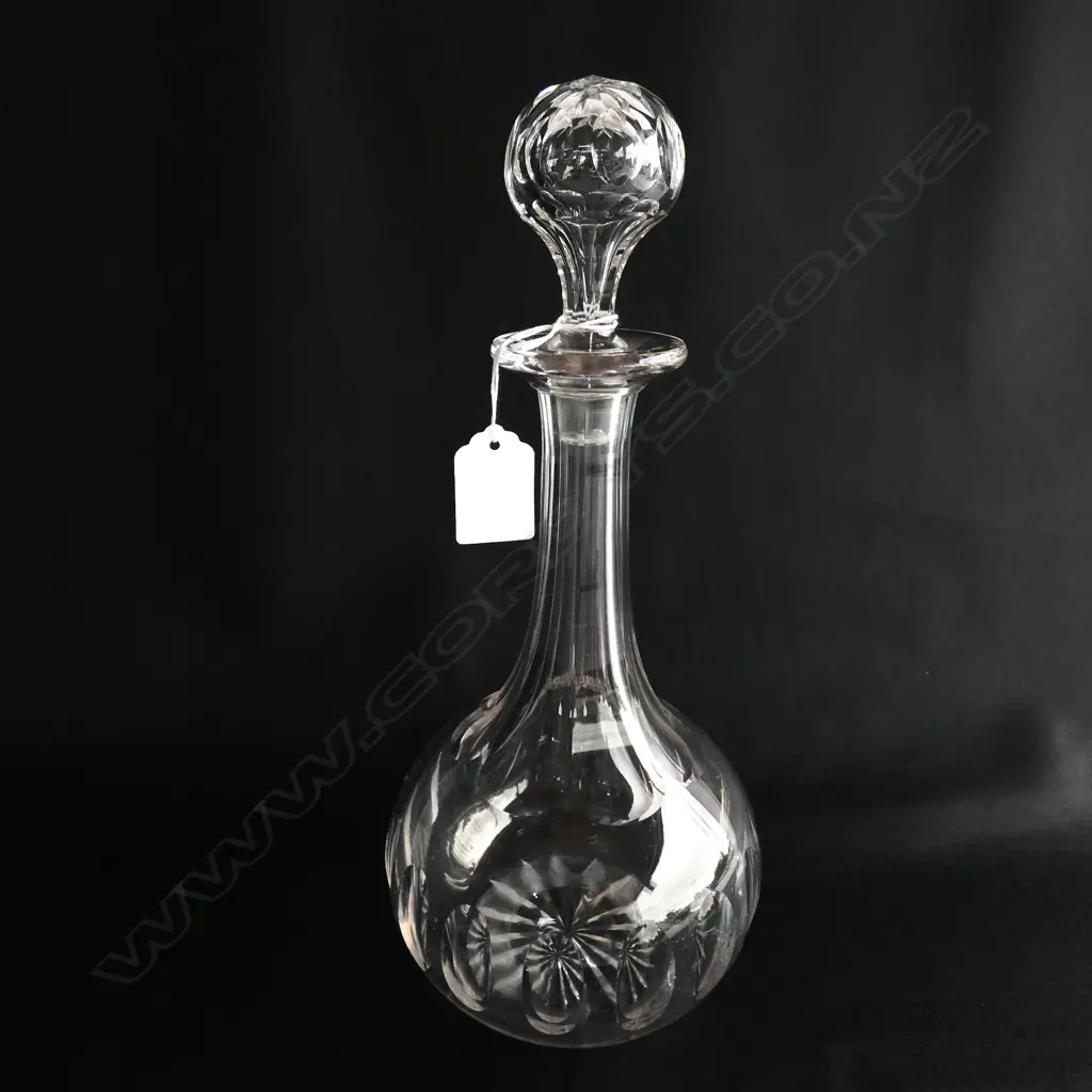 CRYSTAL DECANTER Image 1++