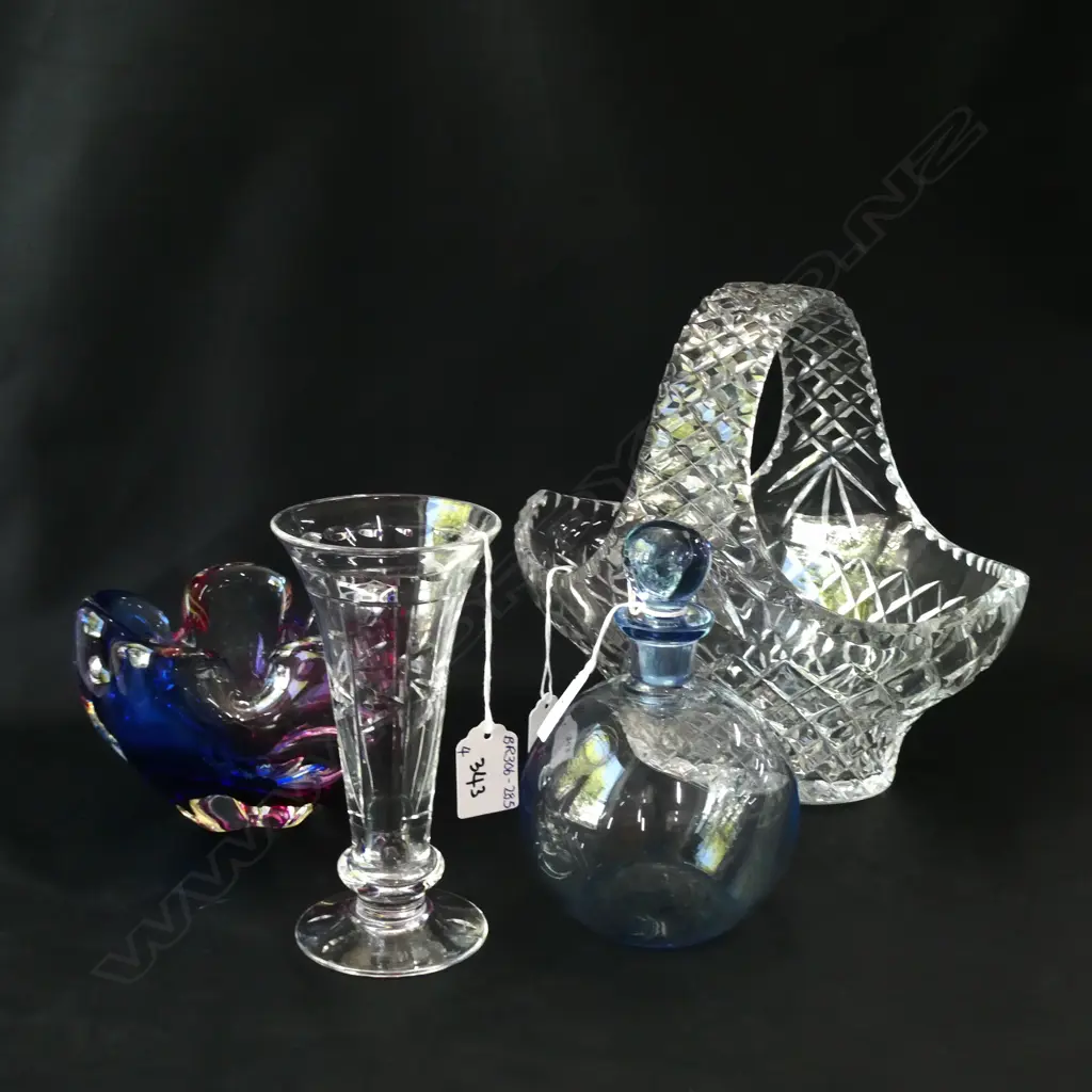 4 PCS GLASS - POSY BASKET H. 250MM/ CRYSTAL VASE / BLUE GLASS BOTTLE W STOPPER / PINK & BLUE ART GLASS VASE DIA 140MM Image 1++