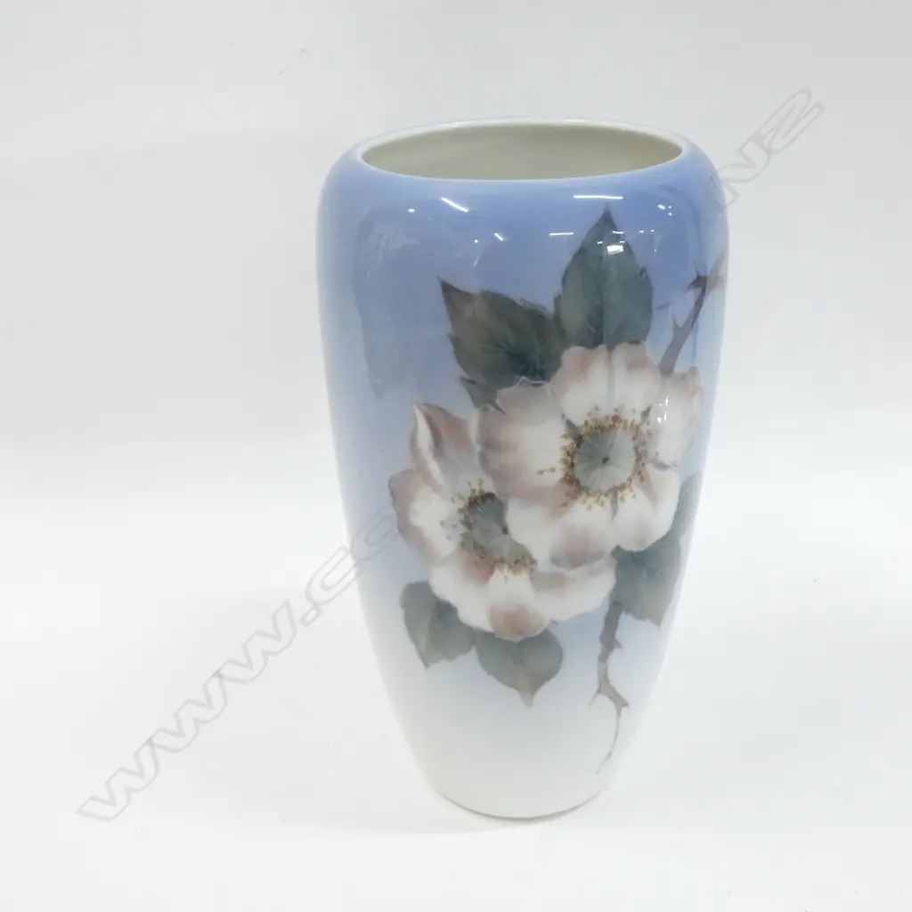 ROYAL COPENHAGEN LG VASE  - H. 240MM Image 1++