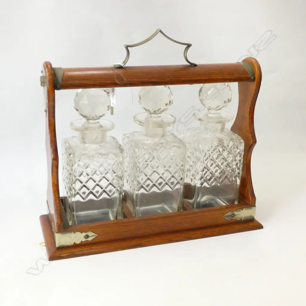OAK TANTALUS w. 3 GLASS DECANTERS ALL A/F - KEY INCL. Image 1++