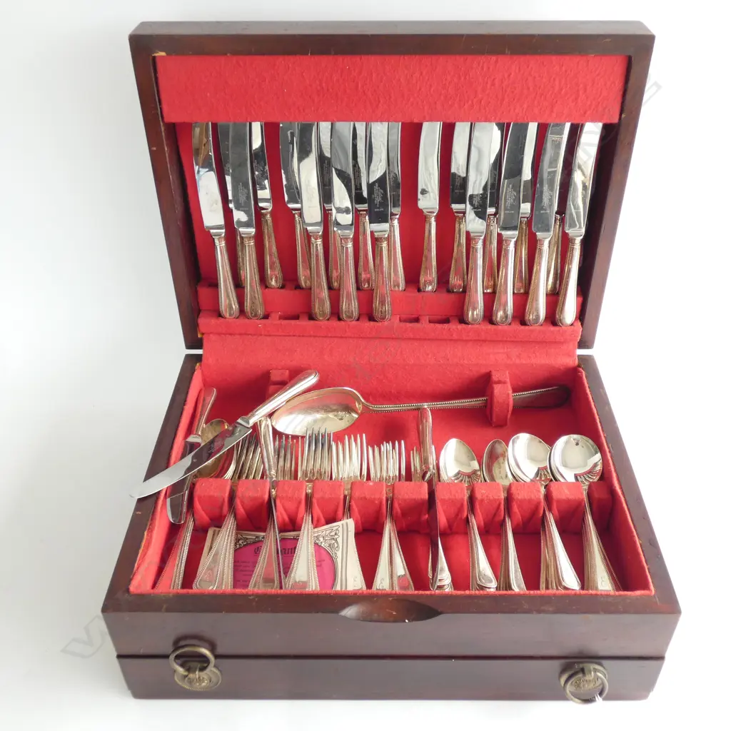 CANTEEN OF  H WILD SHEFFIELD 12 PLACE CUTLERY Image 1++