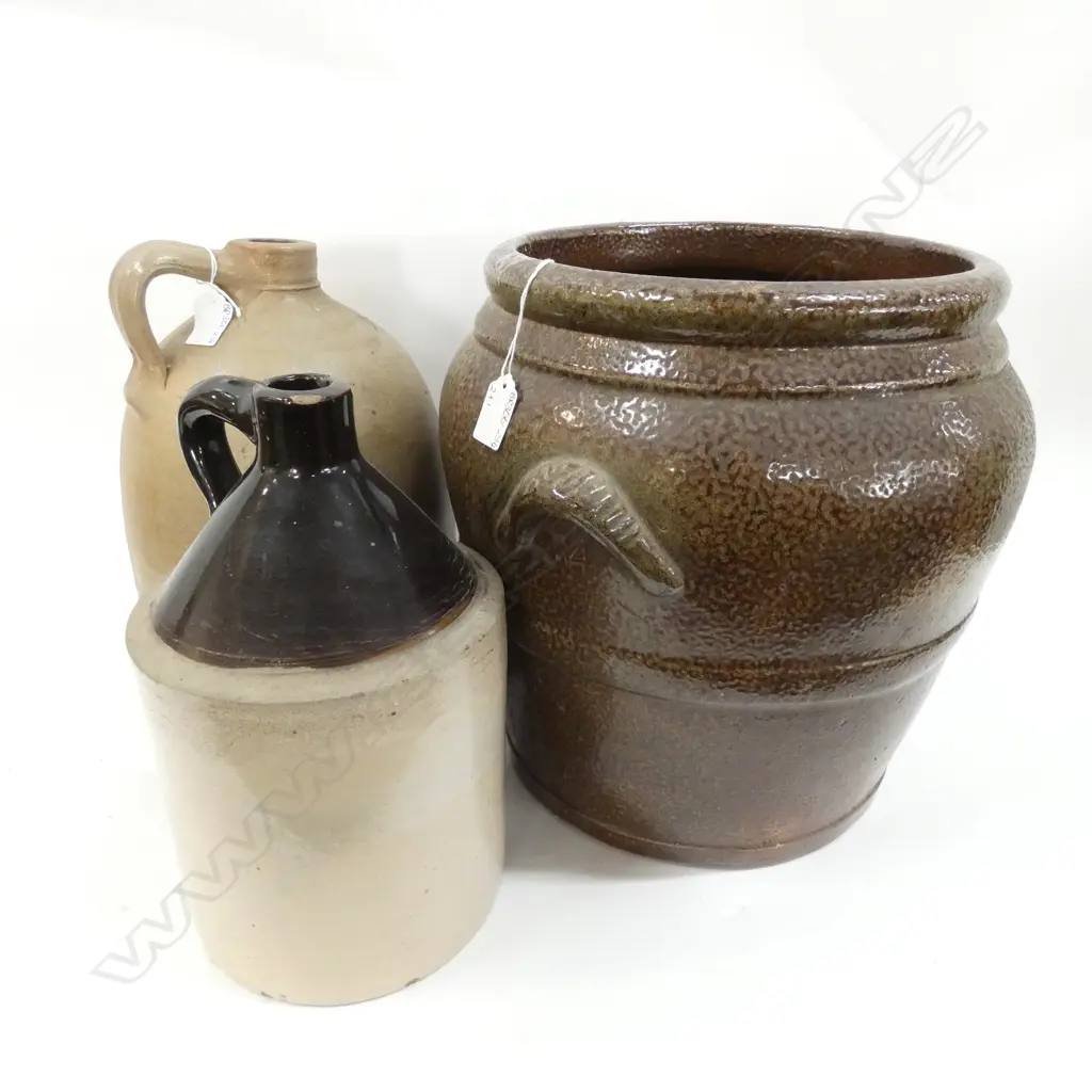 LG STONEWARE GARDEN POT (H. 350MM)  & 2 STONEWARE CROCKS (H.340MM) Image 1++