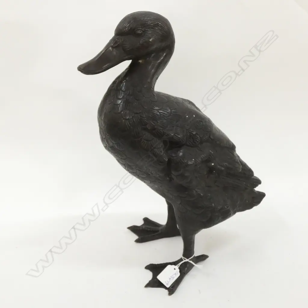 TALL STANDING BRONZE DUCK SCULPTURE H.400mm Image 1++