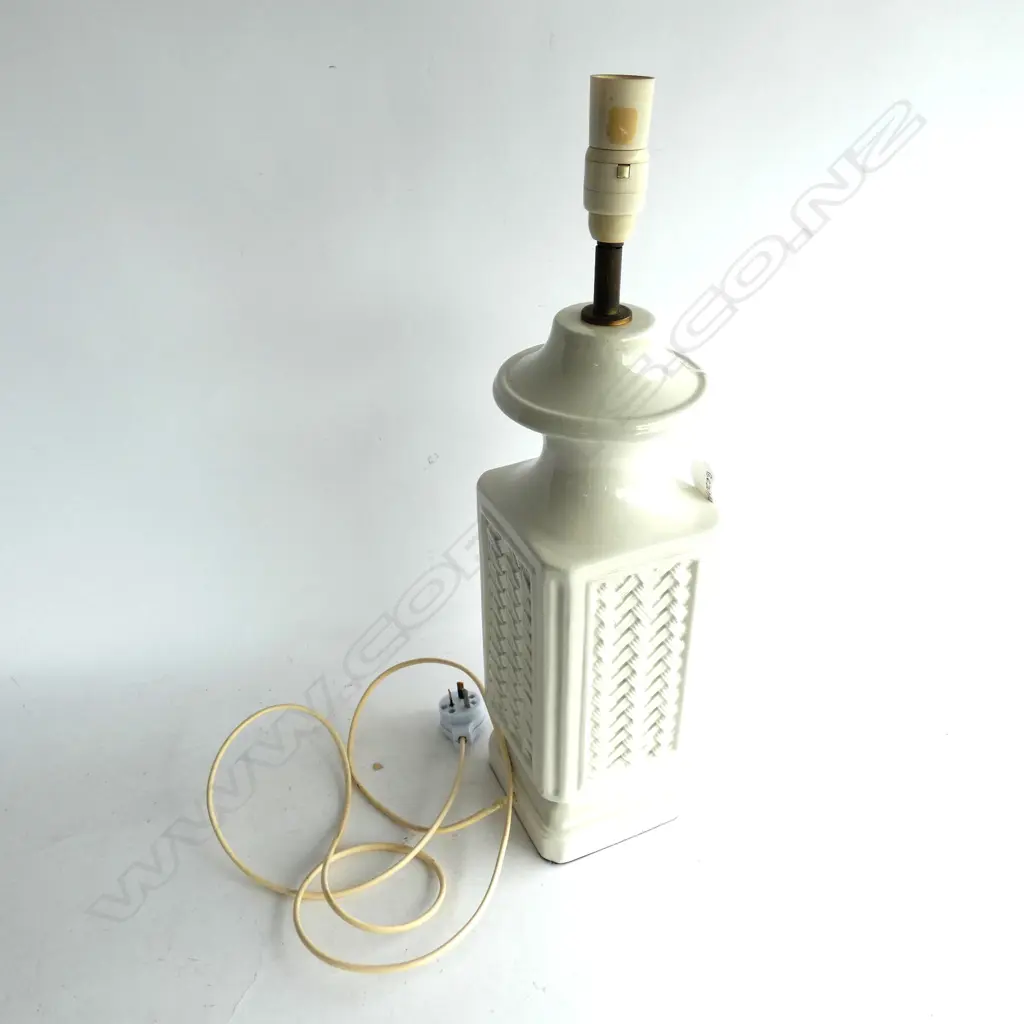 CERAMIC LAMP BASE H 560 MM Image 1++