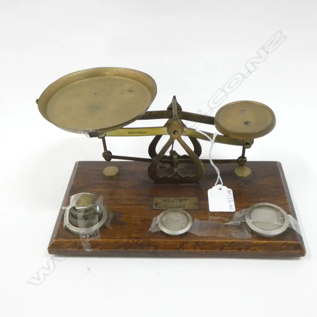 VINTAGE ENSIGN BRASS & WOODEN SCALES - SELECTION OF WEIGHTS Image 1++
