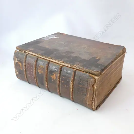 1 x AINSWORTHS ENGLISH – LATIN DICTIONARY 1773