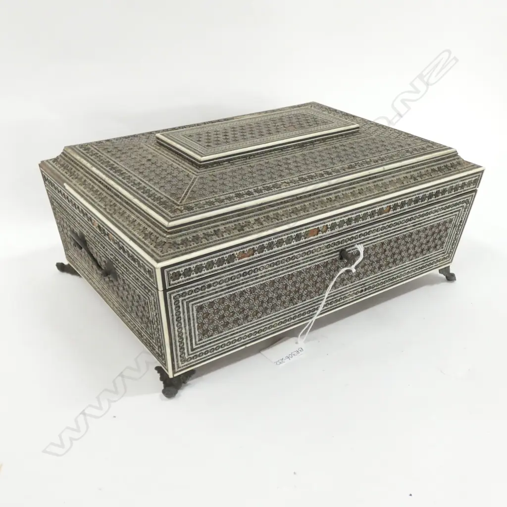 LATE 19TH CENTURY VIZAGAPATAM WORK BOX - IVORY CONTENTS - SOME DAMAGE TO OUTER BOX  320 X 240MM - KEY INCL Image 1++