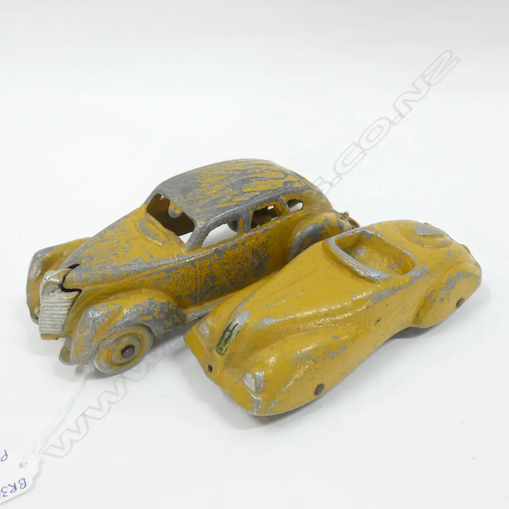 2 FUN HO CARS - MUSTARD COLOURED PAINT HAS SOME WEAR - L 170MM Image 1++