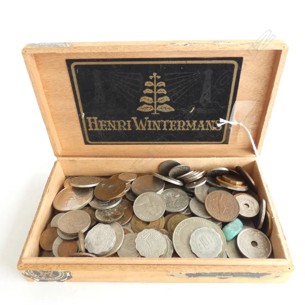 LOT ASST WORLD COINS Image 1++