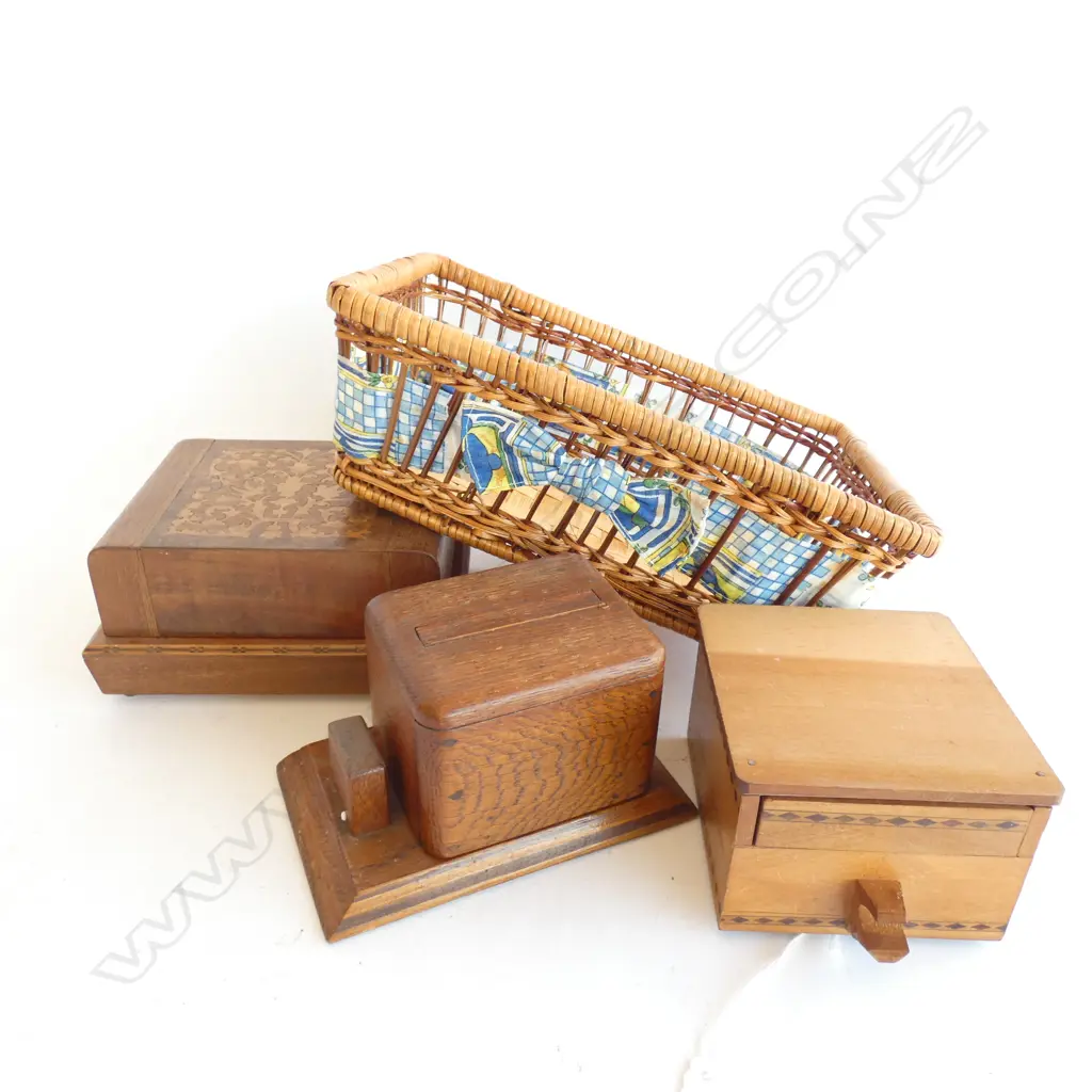 3 WOODEN CIGARETTE DISPENSERS Image 1++