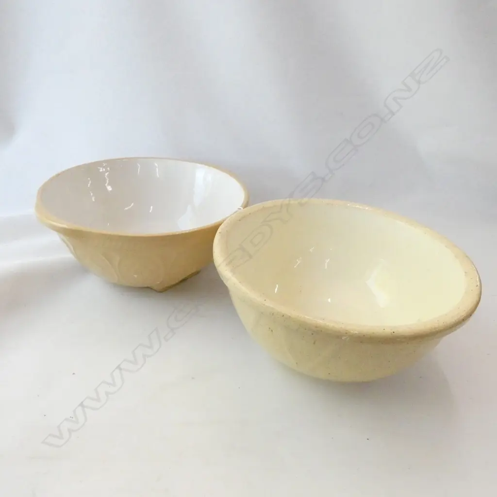 PR LG MIXING BOWLS - 1 T G GREEN DIA 300MM AF Image 1++