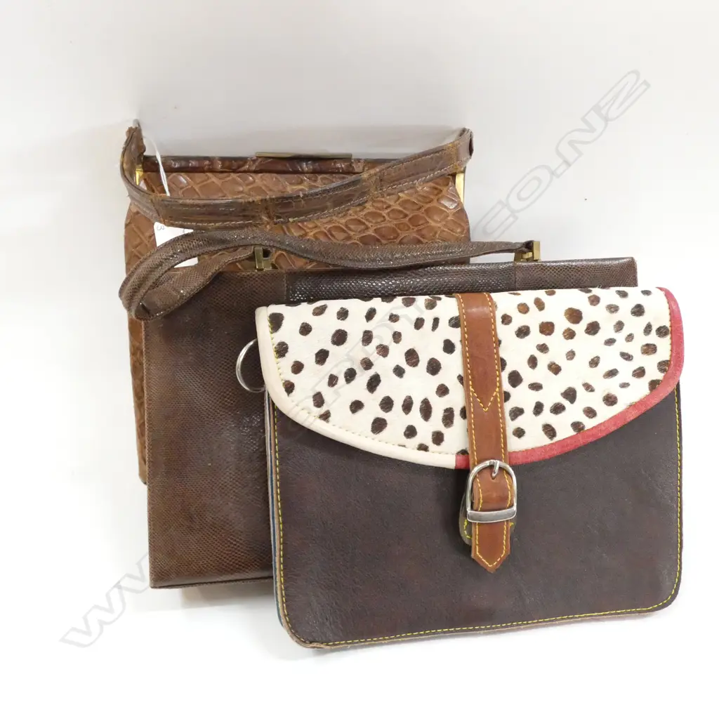 3 OLD LEATHER BAGS INCL. CROCODILE 23 X 24MM Image 1++