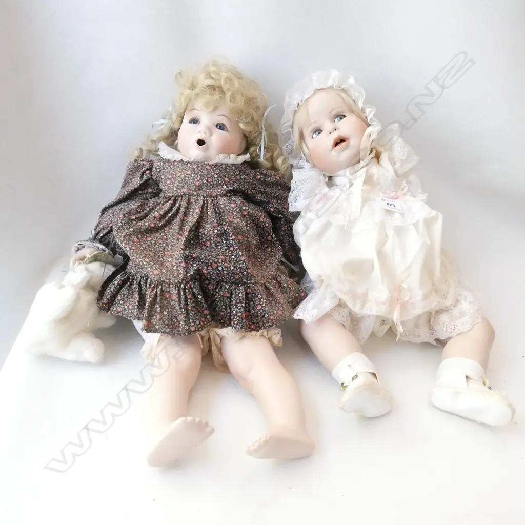 2 DOLLS; LEGACY USA & GIRL w. BUNNY Image 1++